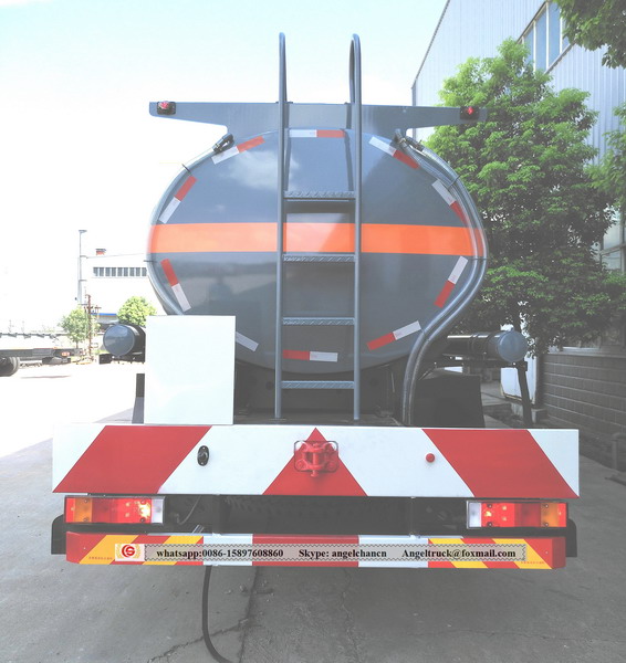 Dongfeng chemical liquid tank trucks